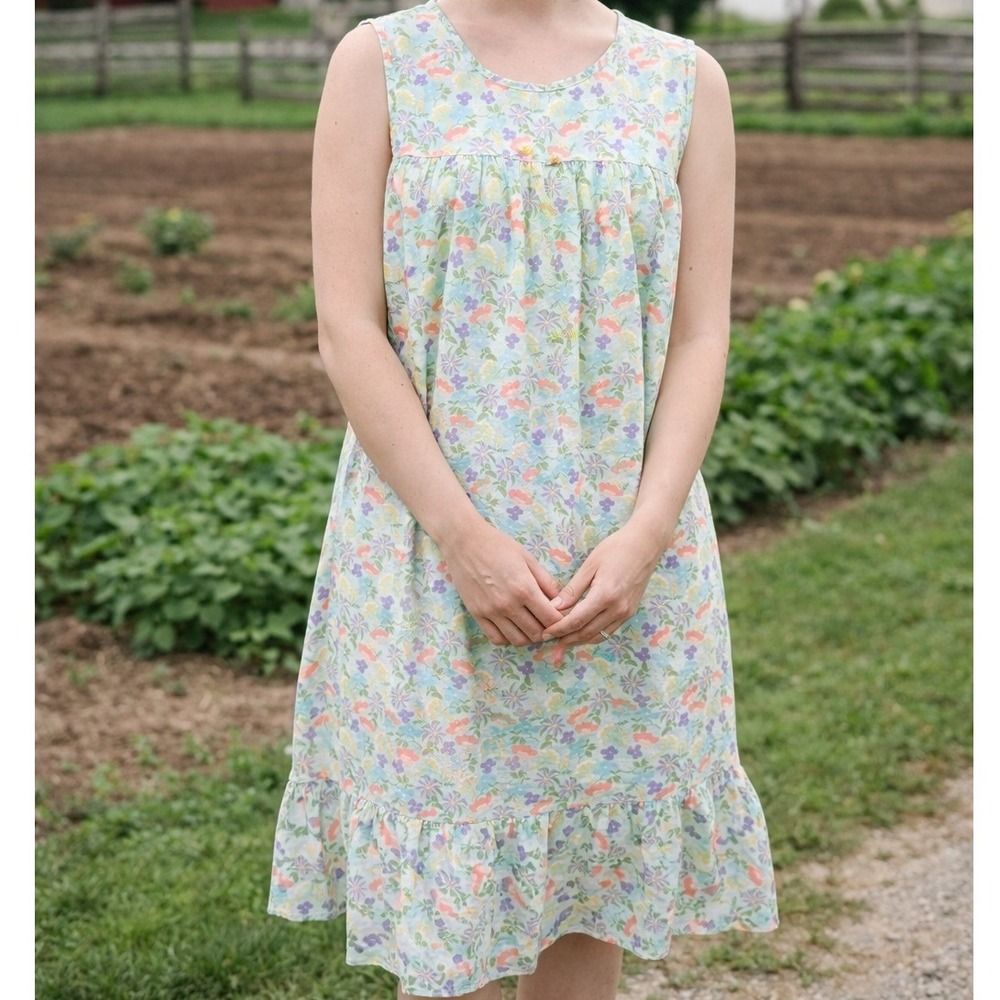 VTG‎ Floral Ruffle Hem Dress Sz L Trad Wife Cottagecore Retro Modest Lightweight